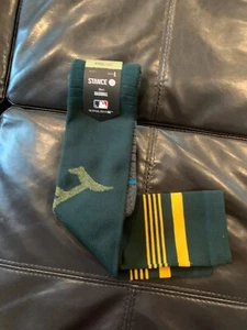 Neu mit Etikett L 9-13 Stance Oakland A’s MLB Diamond Pro OTC Herrensocken Feel360 Leichtathletik - Bild 1 von 3