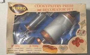 Mirro Cookie Cooky Pastry Press Decorator 9 Tips 12 Discs Copper Aluminum In Box - Picture 1 of 4
