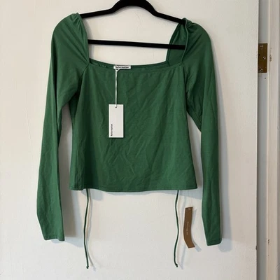 Top Reformation Thelma para mujer talla grande verde Kelly recortado manga larga Foto 1 de 4