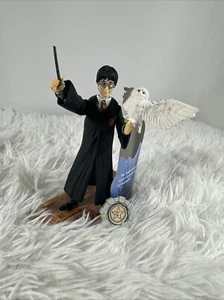 Harry Potter and The Sorcerer’s Stone - Gryffindor Harry & Hedwig Figure 2001 - Picture 1 of 4