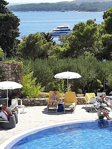 Kroatien Urlaub Insel HVAR Hotel Pharos - Bild 1 von 11