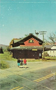 Vintage Railroad Chrome Postcard Chester Vermont Station Bellows Falls - Picture 1 of 2