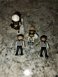 Playmobil NHL Pittsburgh Penguins Goalie + Shooter Player Figures And Referees - Picture 1 of 3