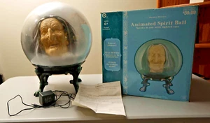 2006 Gemmy Halloween Animated Witch Spirit Ball Macabre Mansion Lighted Eyes - Picture 1 of 13