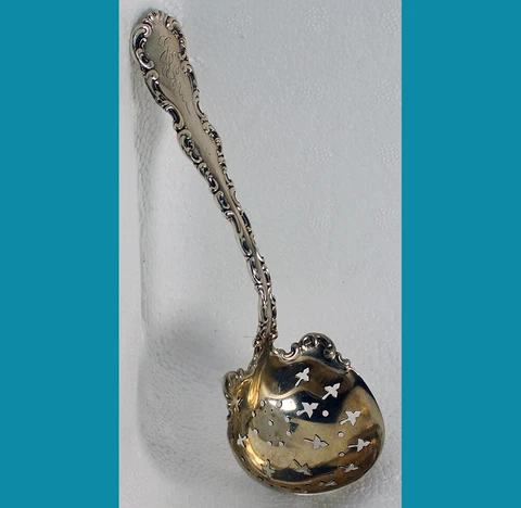 Sterling Silver Sifter Ladle by Whiting Louis XV 30g 5 1/2” mono Cover