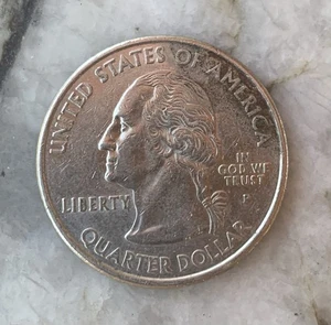 Errors 2008S US Quarter Great Condition, Coin A-M split coin - Picture 1 of 5