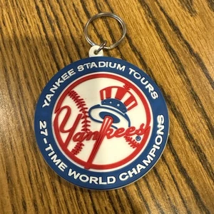 NY Yankees Stadium Tours 27-times World champions KeyChain Presented By Zales - Picture 1 of 2