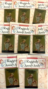 Juego de 8 pines de solapa para cubierta de libro Raggedy Andy - Imagen 1 de 2