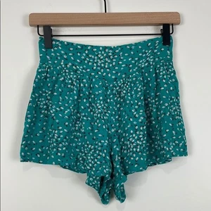 Billabong Women’s Small Lounge Shorts Flowy Green Floral Pull On - Picture 1 of 5