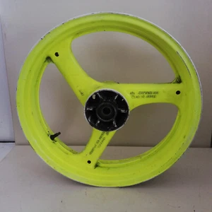 SUZUKI RGV 250 VJ21 REAR WHEEL - Picture 1 of 11