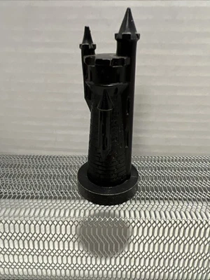 Pieza de ajedrez castillo medieval esculpido Peter Ganine Conqueror vintage 1962 negro Foto 1 de 4