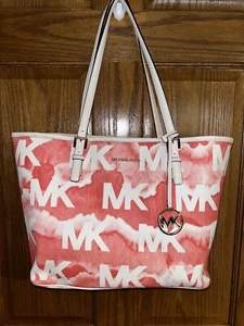 Michael Kors Tasche Jet Set Travel Grapefruit Multi Logo - Bild 1 von 8