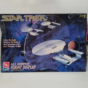 AMT/ERTL 8787 STAR TREK U.S.S. Enterprise Flight Display Vintage 1995 Model Kit - Picture 1 of 7