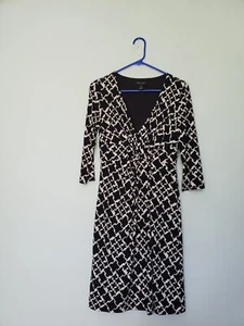 White House Black Market Womens 4 Dress 3/4 Sleeve V Neck Knee Length Gathered - Picture 1 of 7