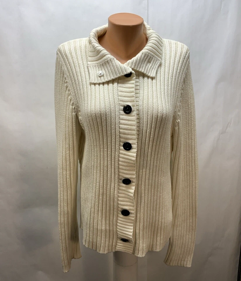 Suéter a presión tejido con cable Enjoy The Rough Road grande tallado con volantes para mujer Foto 1 de 4