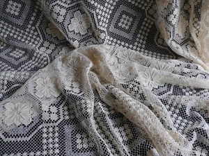 Nappe ronde au filet brodé diamètre 2 m linge de maison ancien - Imagen 1 de 12