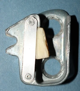 OEM 1953 1954 1955 Corvette door jam striker plate / catch / latch, driver car - Bild 1 von 6