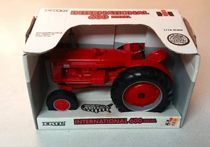 ERTL International 600 Diesel Diecast Tractor 1/16 Scale NIB - Picture 1 of 5