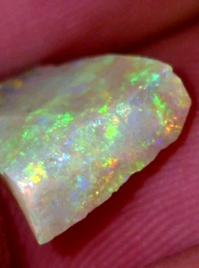 Lightning Ridge Opal Rough Gem. Australian Opal. 2 cts clean cutter. - Picture 1 of 4