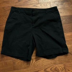 Lord and Taylor women’s black khaki chino Bermuda shorts in size 12 - Picture 1 of 7
