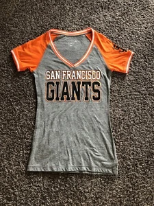 San Francisco Giants MLB Genuine Merchandise Women’s T Shirt Small V Neck - Picture 1 of 10