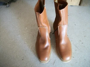 A pair or size 8 Le-High brown leather boots - Picture 1 of 9