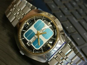 OMAX CRYSTAL 25 JEWELS MAN'S AUTOMATIC VINTAGE DAY DATE WATCH - Picture 1 of 11