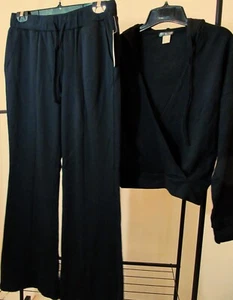 Conjunto de salón VENUS 2 piezas cuello en V sudadera con capucha y pantalones con abertura frontal negro talla mediana - Imagen 1 de 24