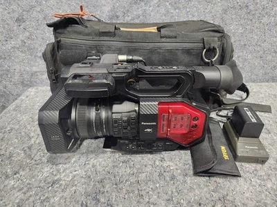 Panasonic AG-DVX200 4K 4/3 Sensor Professional Camcorder +Mic Battery Bag Filter - Image 1 of 4