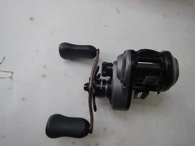 Carrete de pesca Abu Garcia Revo SX bajo perfil baitcast Foto 1 de 4