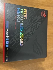 ASUS ROG MAXIMUS Z690 HERO - Photo 1/11