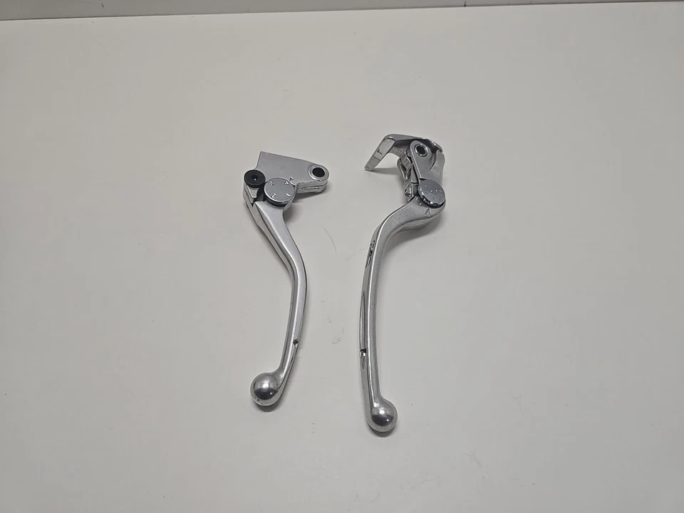 Palancas de freno y embrague delanteras Triumph Street Triple 675 R 2009-2012 OEM (par) Foto 1 de 4