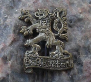 1946 Prague Uprising Czechoslovakia National Revolution Lion Symbol Pin Badge - Picture 1 of 2