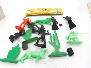 JS of Spain 54mm Tarzan Lot Tarzan Natives, Hunter, and Animals Header Card - Picture 1 of 5