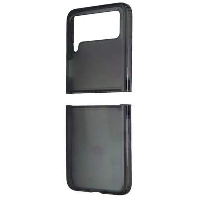 Funda rígida Tech21 Evo Tint Series para Samsung Galaxy Z Flip3 5G - Negra Foto 1 de 3