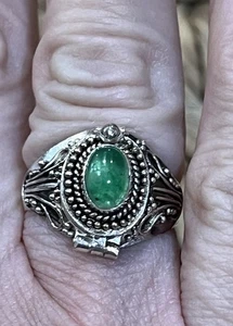 Bague poison émeraude en argent massif fait main taille 7 - Photo 1/10