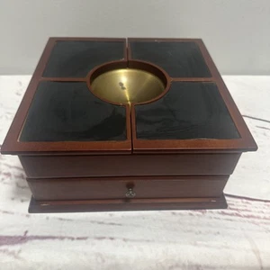 Comò uomo vintage in legno, vani portaoggetti, tazza ottone, portagioie - Foto 1 di 9