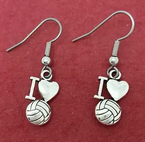 Netball Earrings I Love cute jewellery great for team gift dangle heart new - Picture 1 of 2