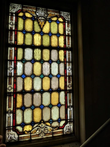 INCREDIBLE VICTORIAN ANTIQUE STAINED GLASS WINDOW FROM A CLOSED CHURCH - CMC44-A Cover