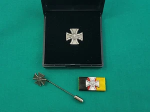 Set German Army Veteran Badges in Case Ribbon Clip and Pin SPECIAL PRICE - Picture 1 of 1