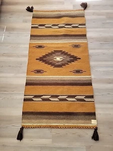 Alfombra o tapiz de pared estilo indio tejido a mano mexicano 30x60 muy bonito - Imagen 1 de 14