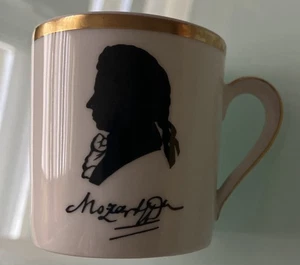 Fürstenberg Porzellan Tasse – Mozart Silhouette –Vergoldet 1980er – kleiner Riss - Bild 1 von 8