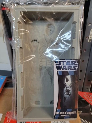 Bandeja/molde de hielo de silicona Star Wars Han Solo en carbonita de lujo (2012) totalmente nuevo Foto 1 de 4