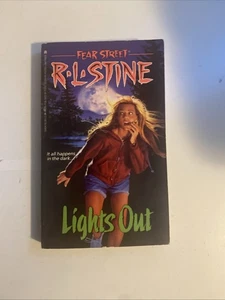 RL Stine Fear Street Lights Out YA Paperback (1991) Horror Series - Picture 1 of 9