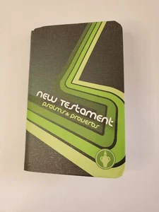 New Testament Psalms Proverbs Gideons International Green Mini Book - Picture 1 of 5