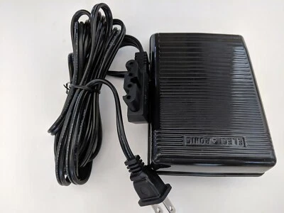 NGOSEW FOOT CONTROL PEDAL+ CORD Bernina Sewing Machine 830,831,800 ROUND TYPE - Image 1 of 4