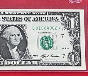 1993 STAR NOTE  $1 DOLLAR BILL ( CHICAGO G ) UNCIRCULATED - Picture 1 of 3