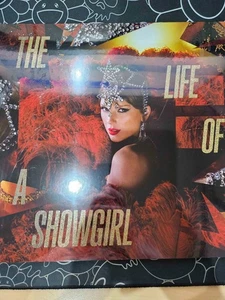 Taylor Swift LIFE OF A SHOWGIRL: THE TINY BUBBLES IN CHAMPAGNE EDITION INHAND - Picture 1 of 3