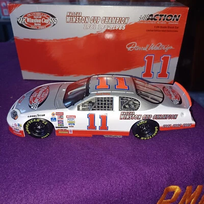 DARRELL WALTRIP #11 胜利队 LAP/3X 温斯顿杯冠军 03 蒙特·卡洛俱乐部汽车 — 第 1/4 张图片