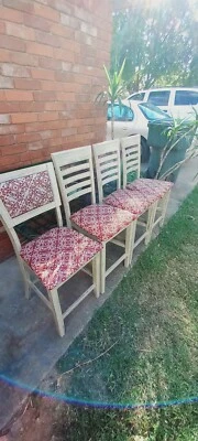 ¡¡Preciosas sillas de bar reformadas!!! Foto 1 de 4